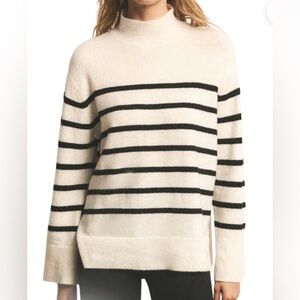 Z Supply Super Cozy Striped Sweater in Sea Salt Size M